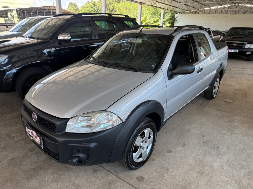 FIAT STRADA HARD WORKING 1.4 (FLEX) (CABINE DUPLA) 2015