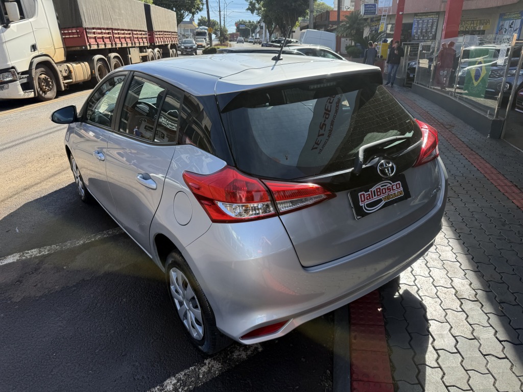 Toyota Yaris Xl Sedan 1.5 Flex 16V 4P Aut. - foto 4