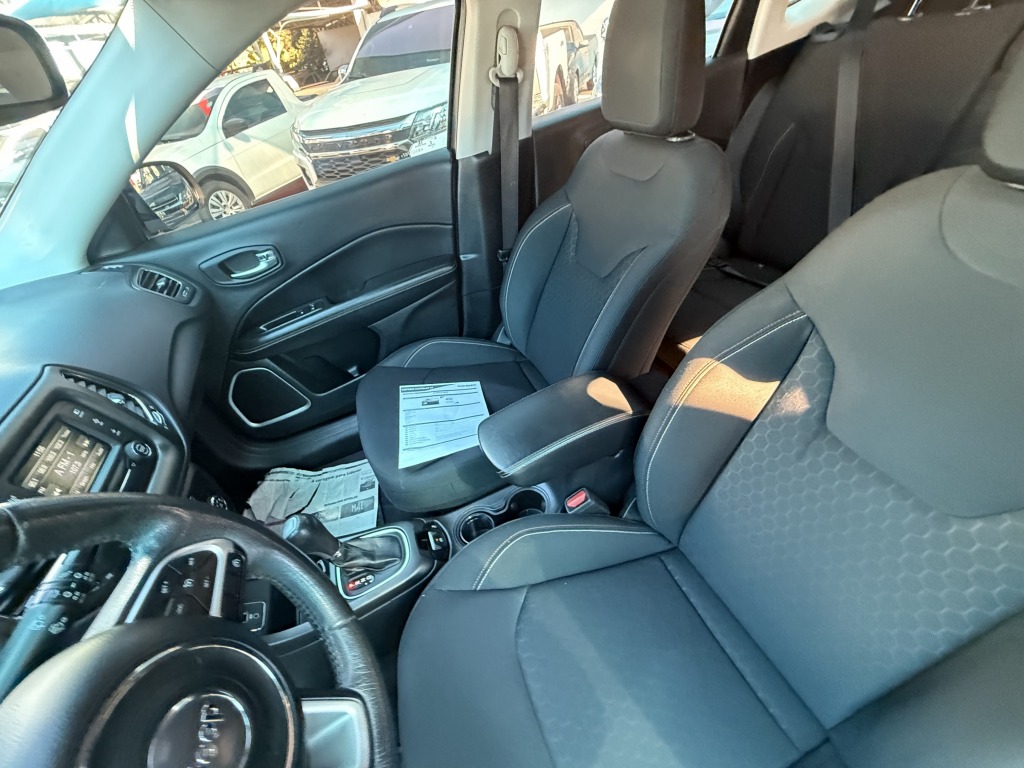 Jeep Compass Trailhawk 2.0 4X4 Dies. 16V Aut. - foto 3