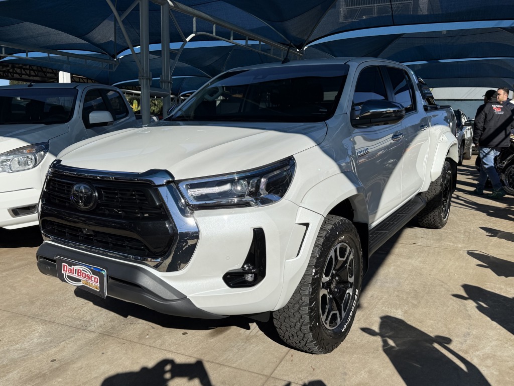 TOYOTA HILUX 2.8 TDI CD SRX PLUS 4X4 4WD (AUT) 2024
