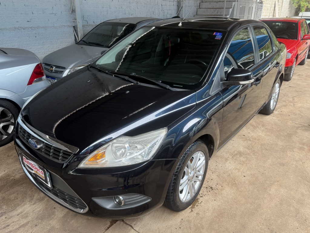 FORD FOCUS SEDAN GHIA 2.0 16V (AUT) 2011