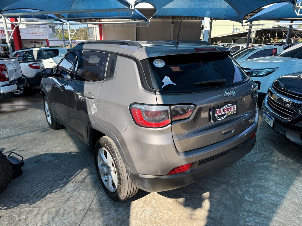 Jeep Compass Trailhawk 2.0 4X4 Dies. 16V Aut. - foto 6