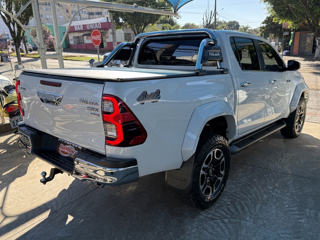 Toyota Hilux Cd Srx 4X4 2.8 TDI 16V Diesel Aut. - foto 6