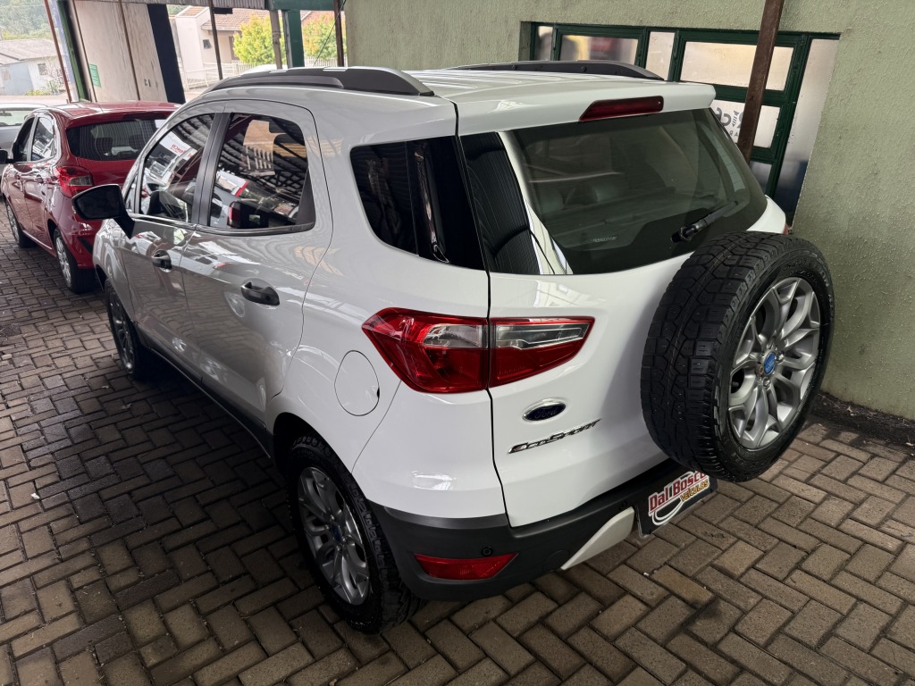 Ford EcoSport Freestyle 1.6 16V Flex 5P - foto 4