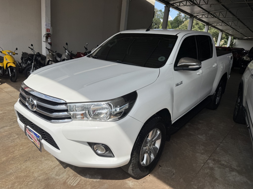TOYOTA HILUX 2.8 TDI CD SRV 4X4 (AUT) 2017